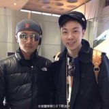 组图：谢霆锋离开香港现身巴黎 笑称刚洗完头