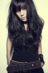 高清组图：程晨“漂浮”寻爱 单身节唱出爱情宣言