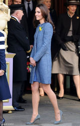 高清图：英国王妃凯特-米尔顿优雅现身百货公司