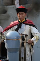 组图：《甲午大海战》曝邓世昌新造型 陆毅不惧炸点