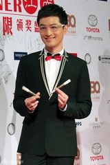 组图：胡歌回应走红提问 暗讽炒红的都是虾米