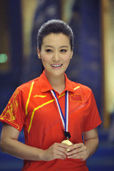 组图：谭晶李永波李宁合作伦敦奥运会战歌