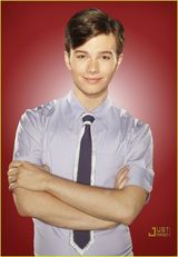 蒂娜和阿提(珍娜-乌什克维兹和凯文-迈克哈尔饰