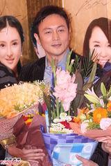 组图：《爱谁谁》北京首映 罗海琼涓子捧场