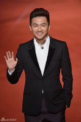 高清组图：第49届金马奖红毯星光闪耀