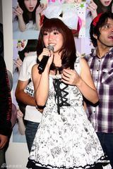 组图：郭书瑶最爱变装party 带歌迷大跳自创舞