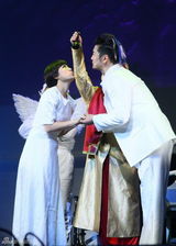 组图：《恶棍天使》整蛊邓超