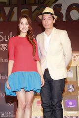 组图：徐子淇疑似走光引媒体狂拍