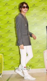 组图：金希澈朴秀珍等出席教育学院开业仪式