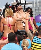 组图：美男多作怪 盘点英俊面孔的银幕颠覆逆袭