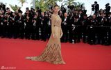 高清组图：超模芭芭拉-帕尔文露背礼服亮相戛纳
