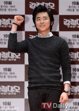 组图：金仁权赵郑锡等宣传《救国的钢铁队伍》