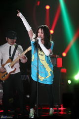 组图：《歌手》张宇绝地反击 周笔畅致敬小虎队