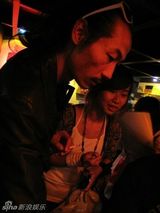 组图：布衣乐队专场周六上演 回顾巡演精彩不断