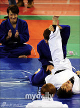 组图：神话六成员参加《神话广播》公开拍摄