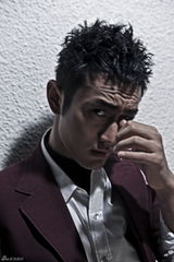 高清图：黄晓明雅痞范儿时尚大片 最爱女人大智若愚