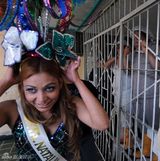 组图：监狱选美堪比嘉年华 女囚争当最美狱花
