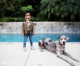 组图：5岁时尚小潮男走红网络迷倒女粉丝