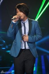 组图：《我为歌狂》第二期温岚淘汰落泪