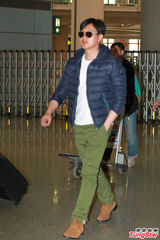 组图：佟大为亲述雅安地震经历