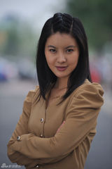 组图：《要过好日子》郑萍演绎80后职场白领