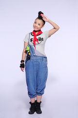 高清组图：“快乐女声”西安唱区10强写真出炉