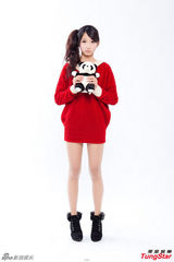 组图：许雅涵晒美腿诱宅男 将录新曲进军日本