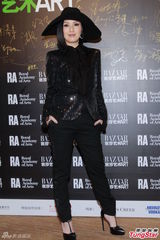 组图：刘嘉玲获老公夸赞 不信赵薇陈坤不和