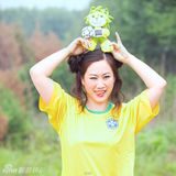 幻灯图：芙蓉姐姐穿巴西队服 捧大力神杯拍写真