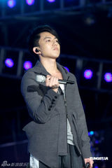 幻灯图：台北跨年晚会巨星云集 林志玲杨丞琳献唱