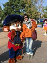 幻灯图：刘芸新年带父母畅游美国 孝顺乖乖女