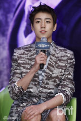 组图：金秀贤朴基雄李玹雨新片演绎花美男间谍