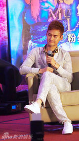 组图：《巾帼大将军》地面开播 主创浙江造势