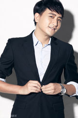 组图：卓凡运动写真 彰显动感与活力