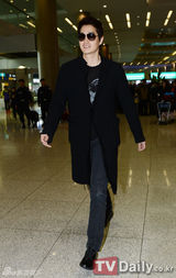 组图：刘智泰获多维尔电影节评委大奖赞誉归国