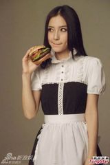 组图：盘点女星女仆装 刘晓庆许雅涵扮可爱