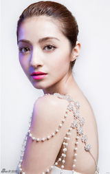 组图：麦迪娜造型魅力百变成时尚新宠