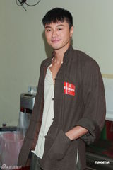 组图：郭羡妮复出拍剧 有意明年追生儿子