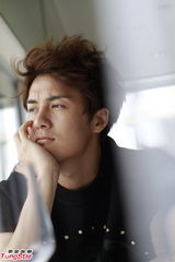 组图：吴克群对钟欣桐有好感 恐婚症不敢结婚生子