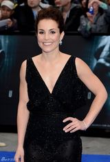 组图：《普罗米修斯》伦敦首映 塞隆蓝裙性感