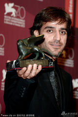 组图：威尼斯电影节闭幕 《郊游》获评委会大奖