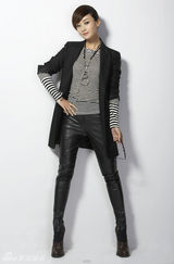 高清图：赵子琪率性上位 新写真展现清新自我