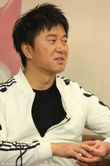 组图：满文军做客新浪聊《我是歌手》