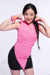 组图：沈阳快女十强出“卖萌照” 比比谁最萌