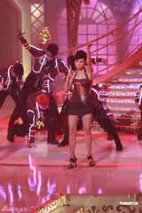 组图：2012港姐竞选现场 众佳丽热辣表演