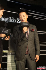 高清：张亮来沪三天捞金忙 低调行事拒绝群访