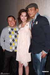 组图：任达华助阵影城开业 曾志伟谈张馨予绯闻