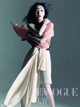 组图：杨千嬅自称真人版败犬女王 相信成功源自勇气