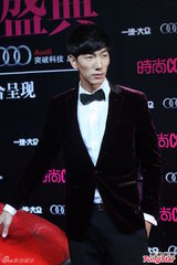 组图：张雨绮红裙明艳 高圆圆清新倪妮妩媚