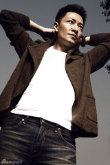 组图：李宗翰型男写真眼神深邃显睿智